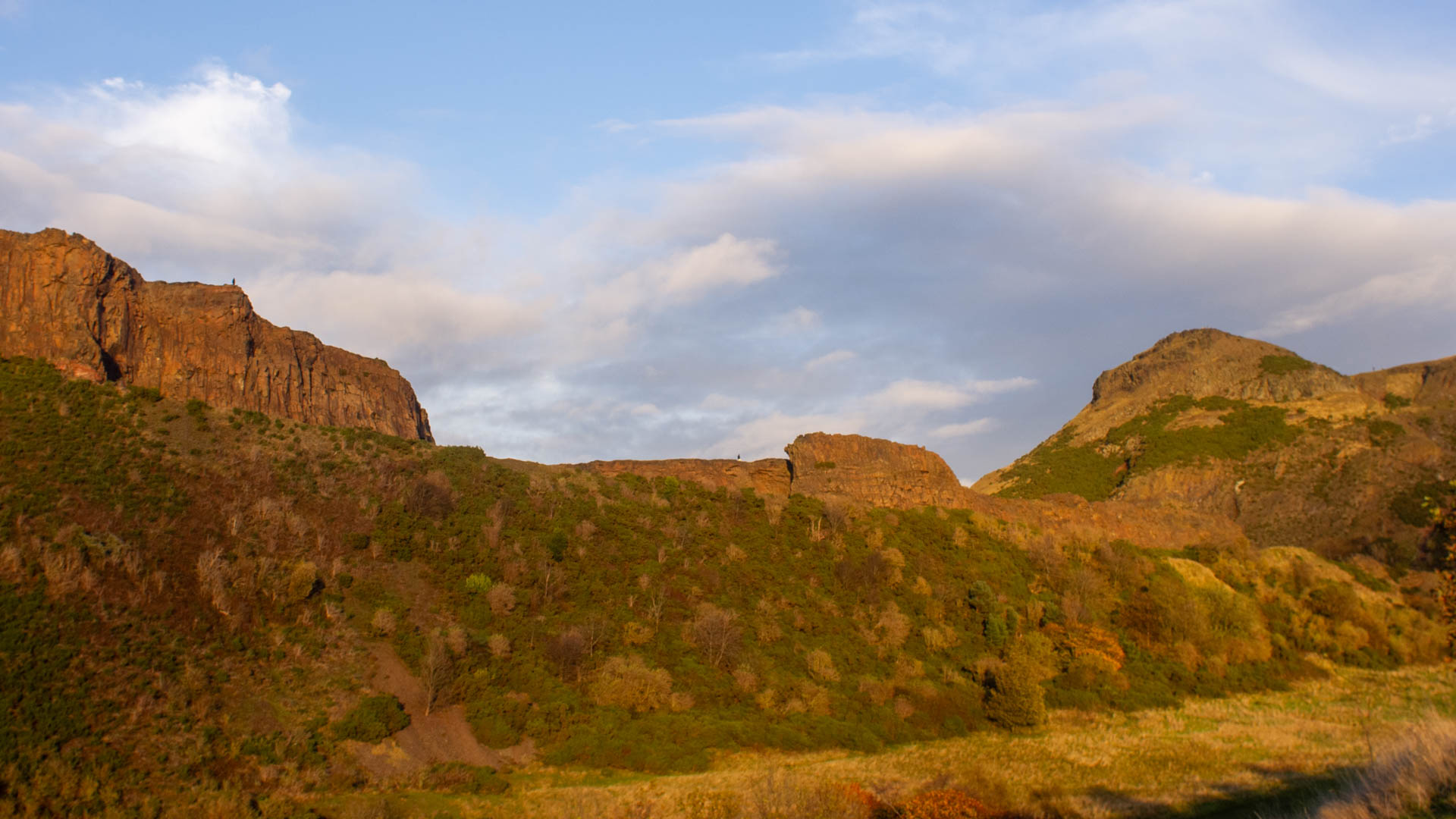 photo of Arthur's Seat in Edinburgh